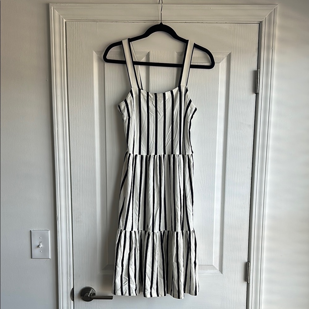 LOFT Black and White Pleated Midi Sundress